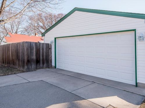 1396 Hartford Ave, Saint Paul MN 55116-1649 exterior