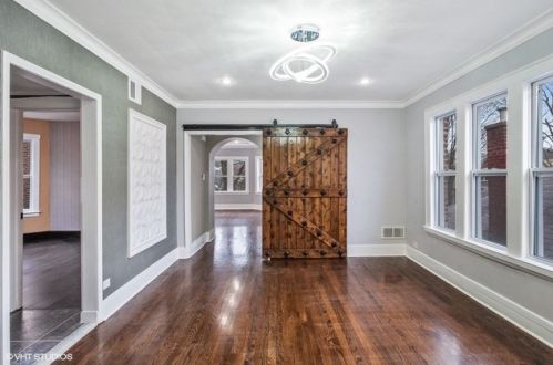 6540 Washtenaw Ave, Chicago IL 60645-5341 exterior