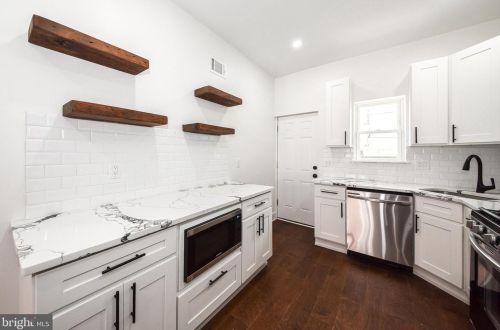 2517 Clarion St, Philadelphia PA  19148-4315 exterior