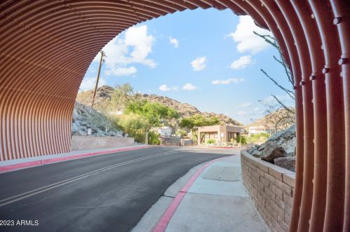 10401 Central Ave, Phoenix AZ 85020-1053 exterior