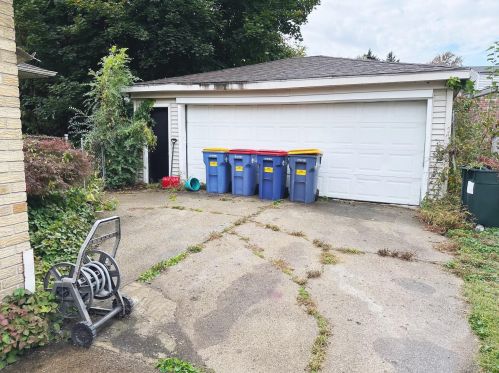 1501 Philadelphia Ave, Grand Rapids MI 49507-2236 exterior