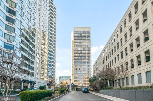 2001 Hamilton St, Philadelphia PA 19130-4298 exterior