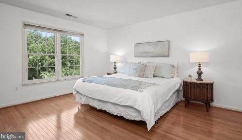 10907 Lamplighter Ln, Rockville MD 20854-2763 exterior