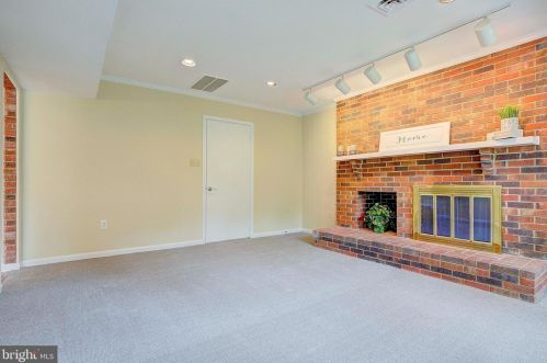 3301 Beret Ln, Silver Spring MD 20906-3028 exterior