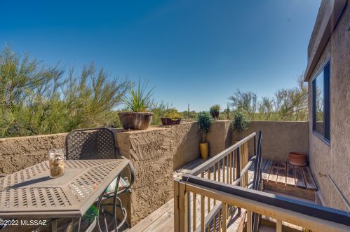 840 Placita Del Mirador, Tucson AZ  85718-1957 exterior