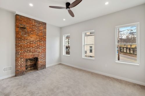 5105 Holmes St, Pittsburgh PA  15201-2433 exterior