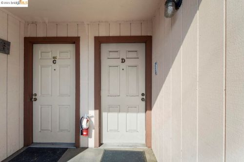 412 Kains, Berkeley CA 94706-1216 exterior