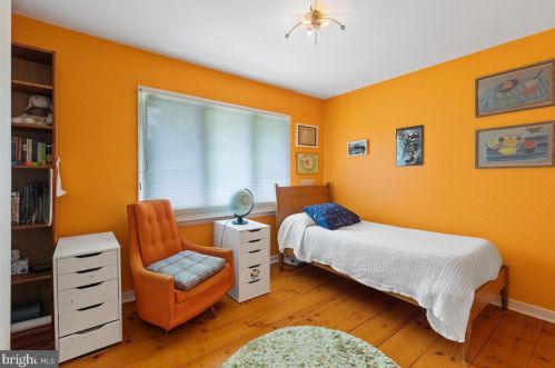 86 Castle Howard Ct, Princeton NJ 08540-4026 exterior