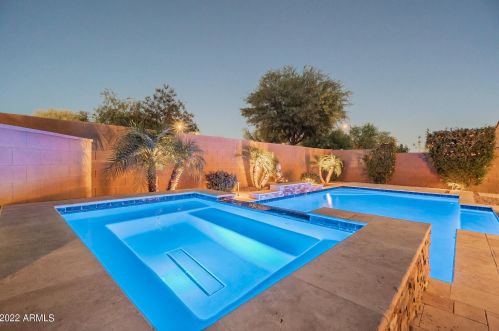 28511 23 Dr, Phoenix AZ 85085 exterior