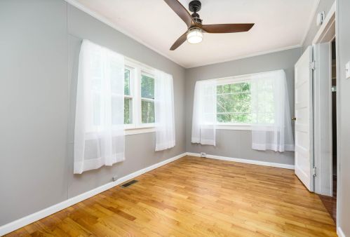 4624 1 St, Kalamazoo MI 49009-7943 exterior