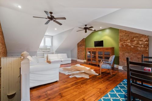 137 42nd St, Pittsburgh PA  15201-3136 exterior