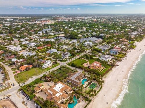 190 7 Ave, Naples FL 34102-6858 exterior