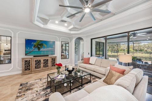 2862 Aviamar Cir, Naples FL 34114-9564 exterior