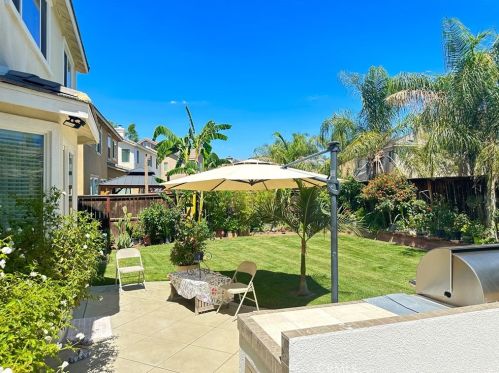 3851 Bluff St, Perris CA 92571-7595 exterior