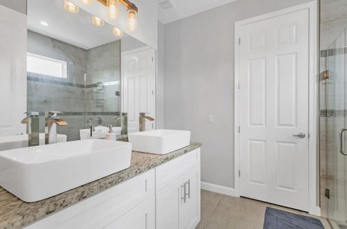 4728 Goddard Ave, Orlando FL 32804-1179 exterior