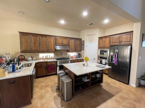 7625 Crackling Creek Dr, Austin TX  78736-3308 exterior