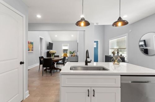 1061 Ashby Grv, Atlanta GA  30314-3146 exterior