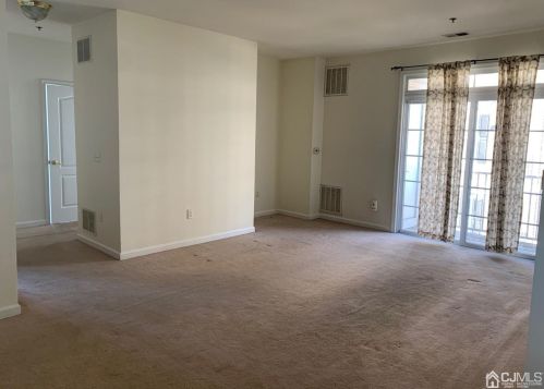 3021 Edward Stec Blvd, Edison NJ  08837-7014 exterior