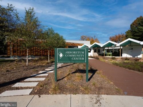 2207 Rand Pl, Washington DC 20002-1912 exterior