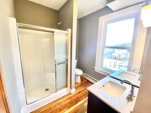 20 Edward St, Worcester MA 01605-3021 exterior