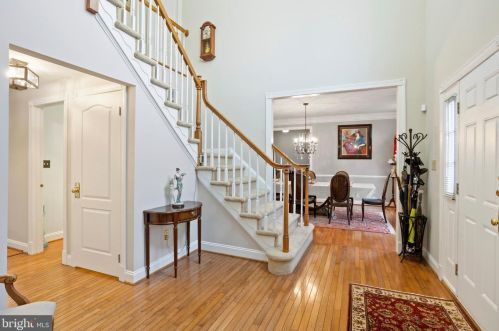 128 Mill Brook Ln, Media, PA 19063-6319