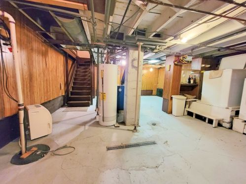 829 34 St, Chicago IL 60608-6703 exterior