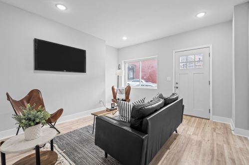 373 Main St, Pittsburgh PA  15201-1153 exterior