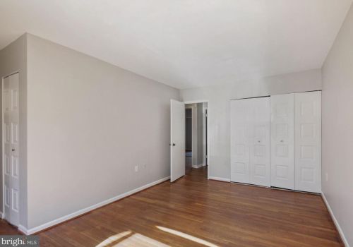 10943 Deborah Dr, Rockville MD 20854-2724 exterior