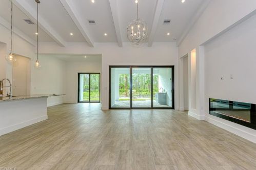 232 11 St, Naples FL 34117-2226 exterior