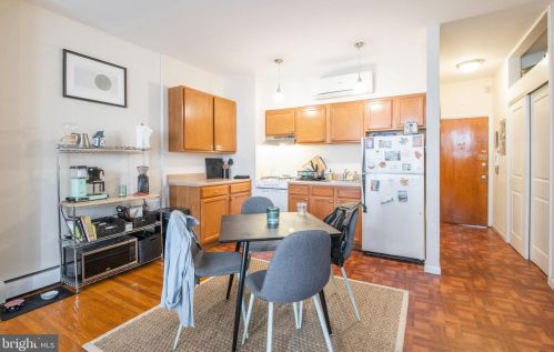 1821 Broad St, Philadelphia PA 19146-2232 exterior