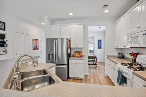 1888 Mallard St, Atlanta GA 30318-2724 exterior