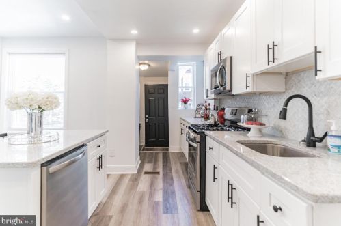 6225 Delancey St, Philadelphia PA 19143-1019 exterior