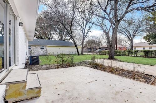 3306 Chadwell Dr, Dallas TX 75234-5120 exterior