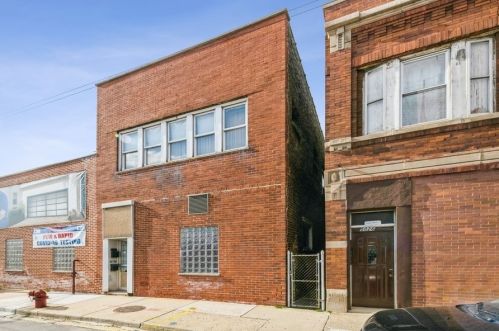 5028 Lawrence Ave, Chicago, IL 60630-3822