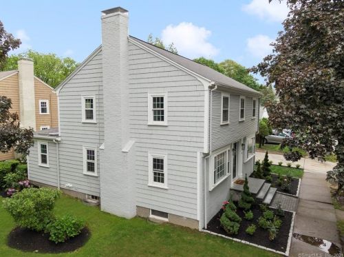 4 Mount Ave, Providence RI  02906-3410 exterior