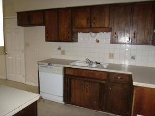 1310 Ethyl Ave, Springfield MO  65802-1330 exterior