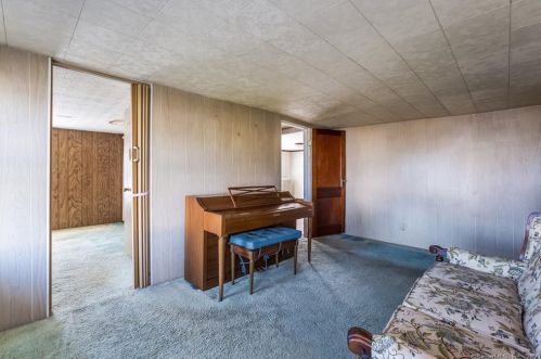 35 Fort Point St, Norwalk CT 06855-1224 exterior