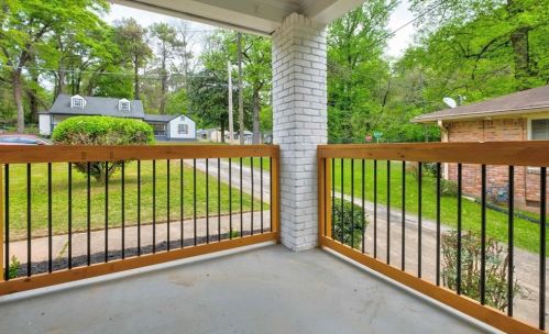 1526 Mayflower Ave, Atlanta GA 30311-2728 exterior