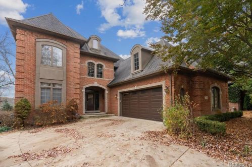 739 Elderberry Ct, Walled Lake MI  48390-1281 exterior