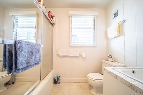 1541 Alencastre St, Honolulu HI 96816-1903 exterior