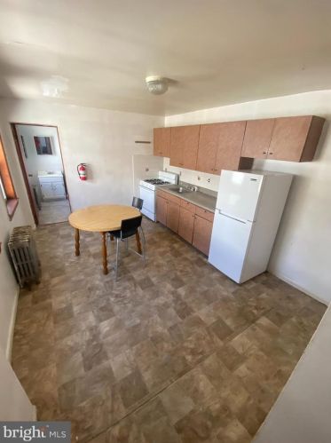 1239 2nd St, Philadelphia PA 19133-3303 exterior