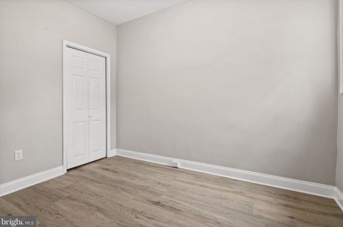 2341 Marshall St, Philadelphia PA 19148-3824 exterior