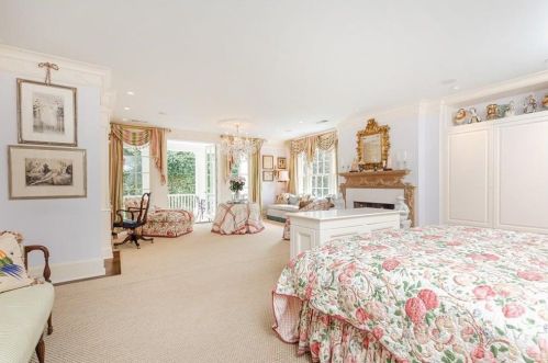 2774 Andrews Dr, Atlanta GA 30305-2903 exterior