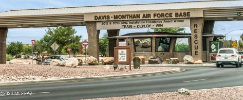 6476 David Dr, Tucson AZ 85730-1813 exterior