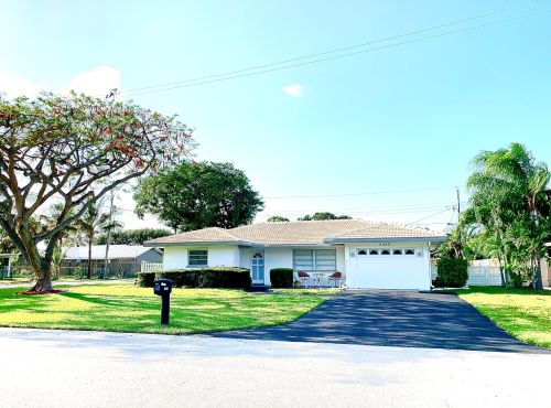 2099 Park Pl, Boca Raton FL  33486-3117 exterior