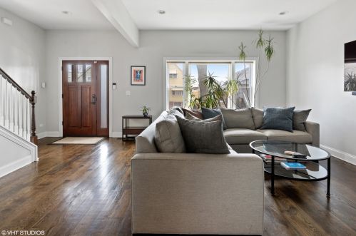 4320 Bernard St, Chicago IL  60618-1110 exterior