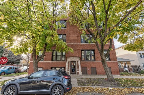 2900 Troy St, Chicago IL  60618-7615 exterior