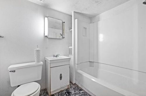 1832 Ley St, Pittsburgh PA 15212-3612 exterior