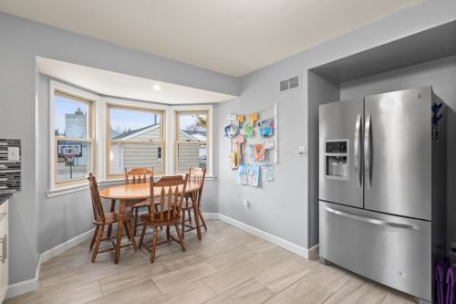 1817 53, Milwaukee WI 53208-1759 exterior