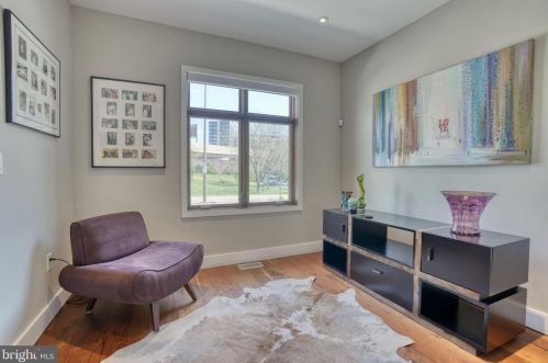 308 2nd St, Philadelphia PA 19133-0040 exterior